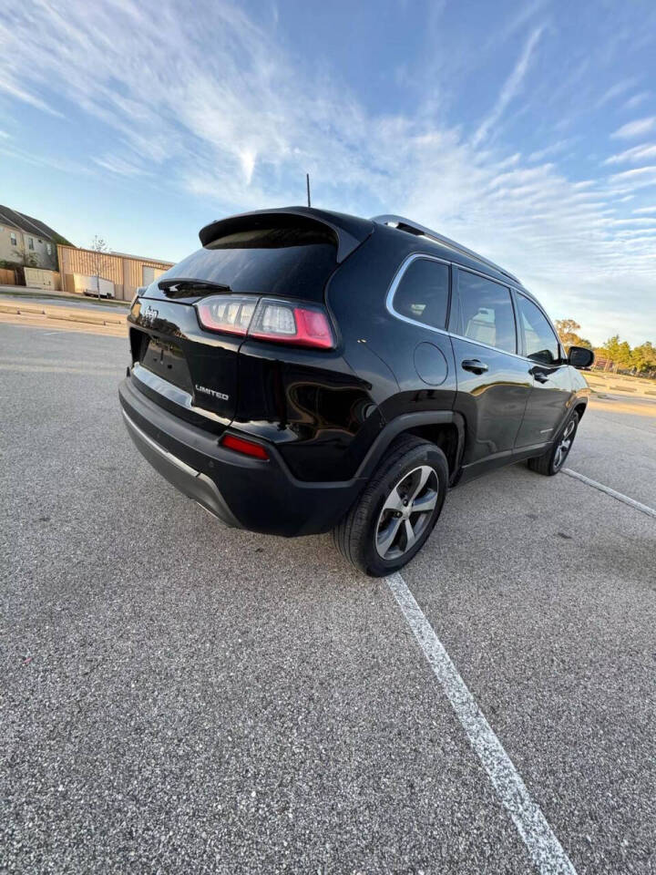 2020 Jeep Cherokee for sale at MOTOR VILLAGE LLC in Houston, TX