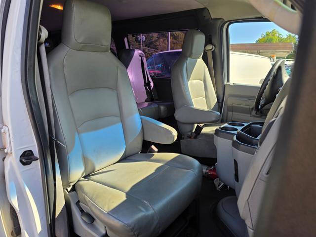 2010 Ford E-Series E-250