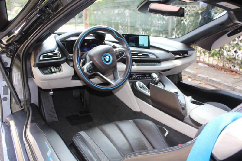 2019 BMW i8