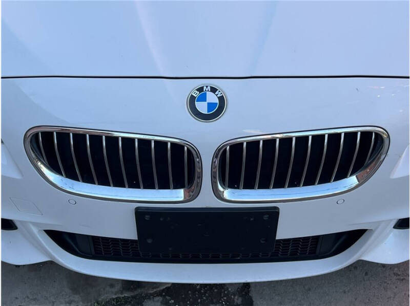 2015 BMW 5 Series 528i