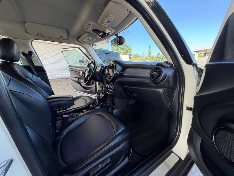 2018 MINI Hardtop 4 Door Cooper