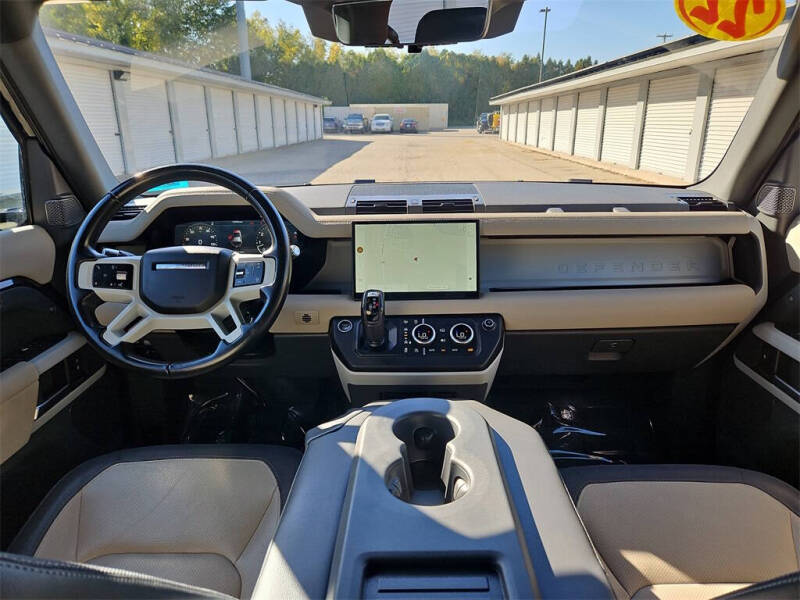 2022 Land Rover Defender 110 X-Dynamic SE