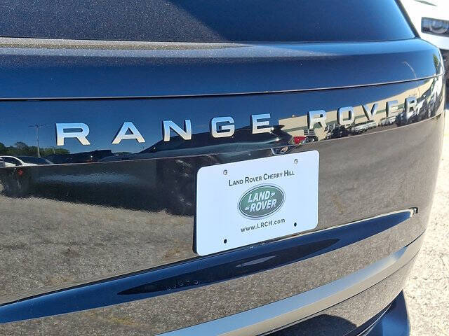 2025 Land Rover Range Rover P530 SE