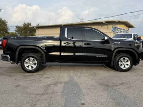 2023 GMC Sierra 1500 SLE