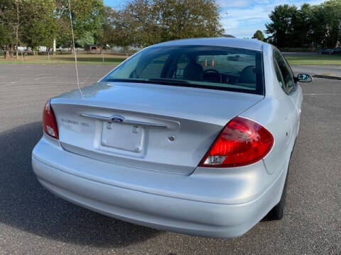 2003 Ford Taurus SEL Premium