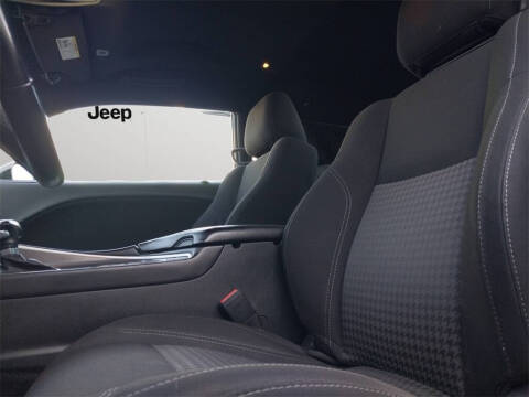 2021 Dodge Challenger SXT