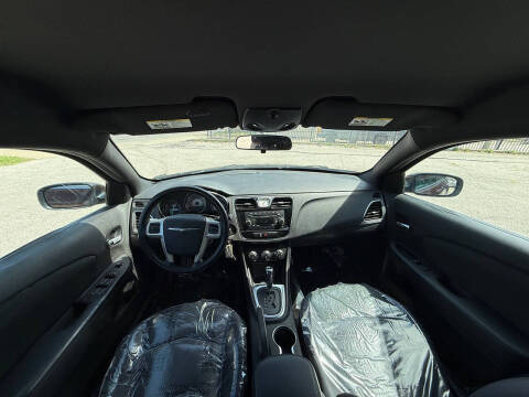 2012 Chrysler 200 Touring