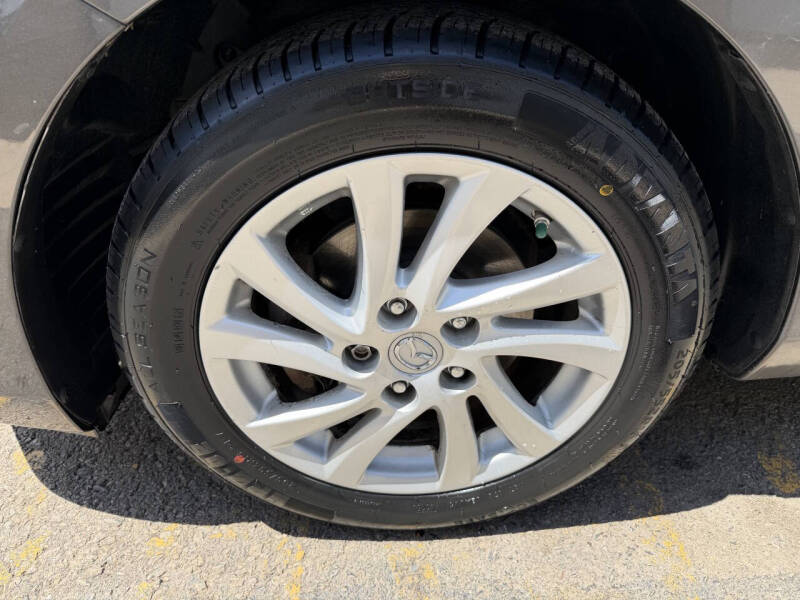 2012 Mazda MAZDA3 i Touring