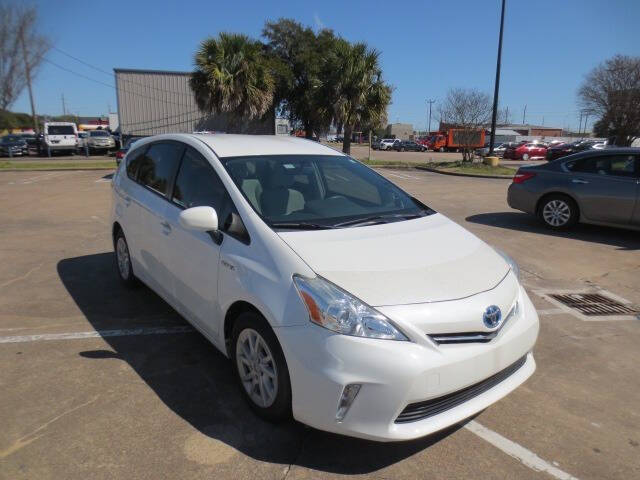 2012 Toyota Prius v Five