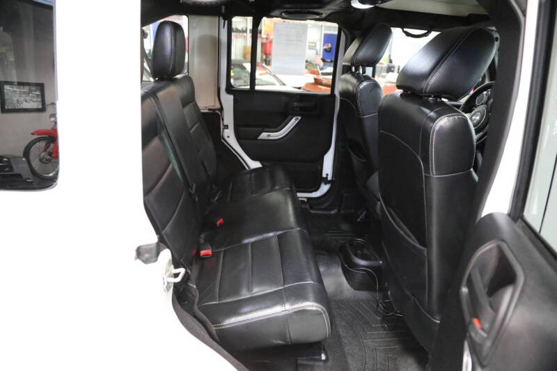 2012 Jeep Wrangler Unlimited Sahara