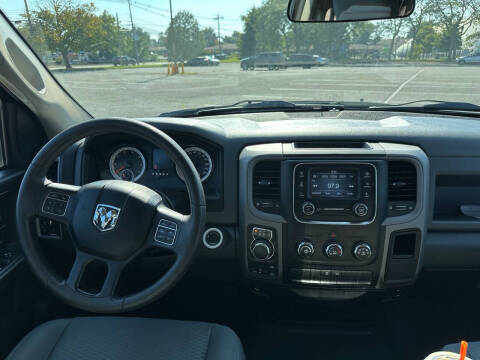 2017 RAM 1500 Express