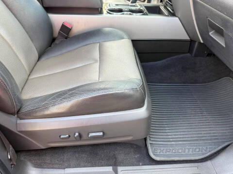 2011 Ford Expedition XLT