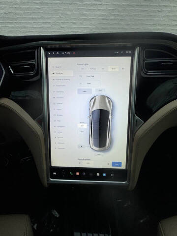 2015 Tesla Model S 85D