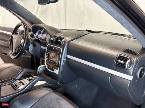 2010 Porsche Cayenne GTS