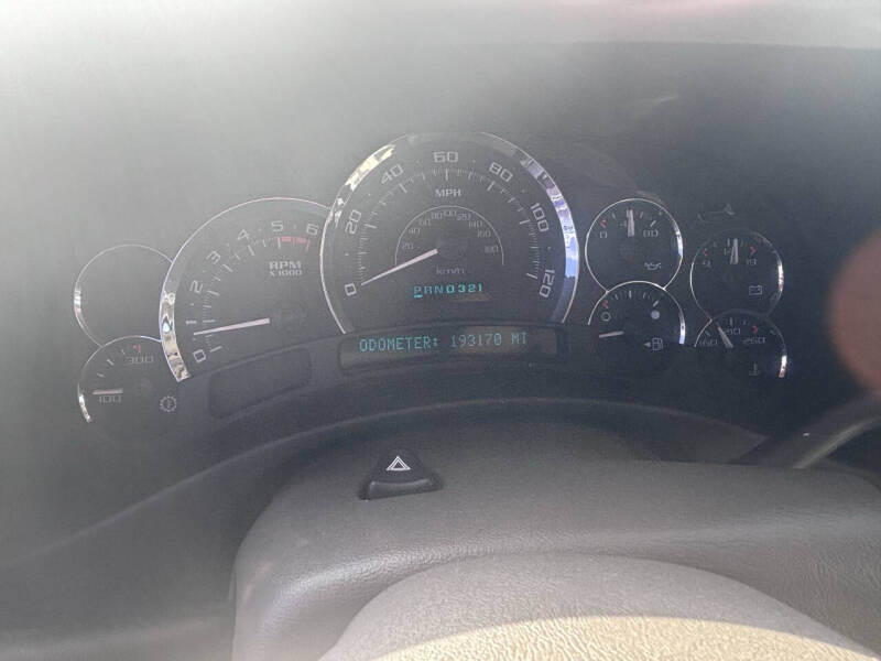 2003 Cadillac Escalade