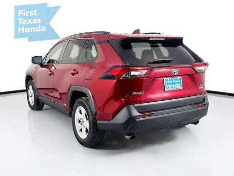 2021 Toyota RAV4 Hybrid XLE