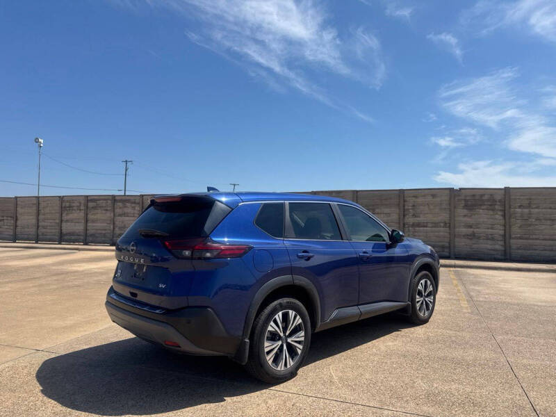 2022 Nissan Rogue SV