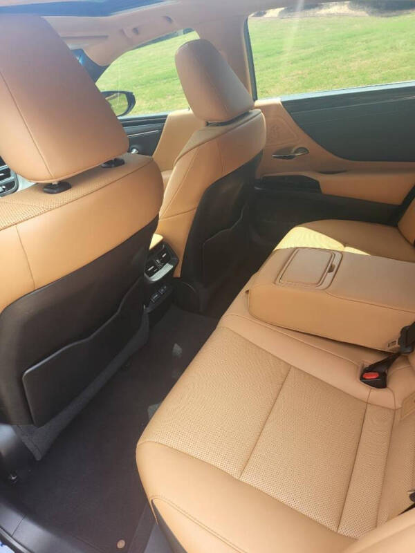 2022 Lexus ES 350