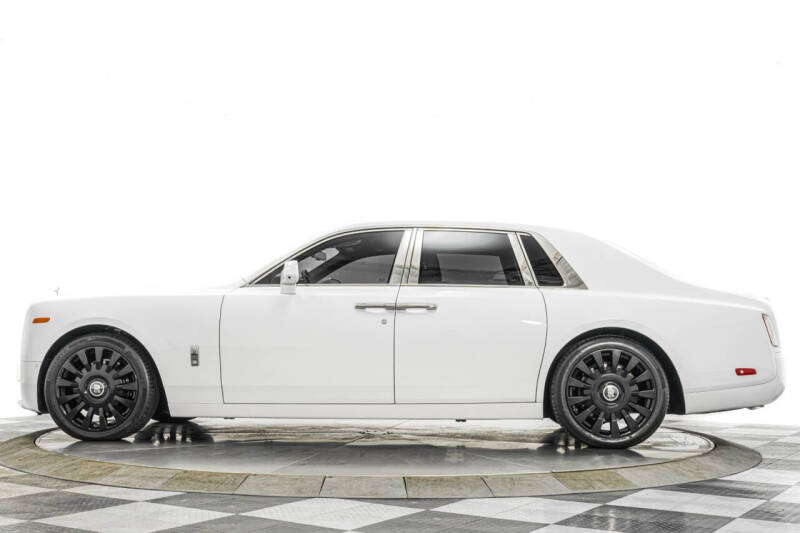 2023 Rolls-Royce Phantom
