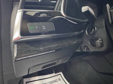 2019 Audi Q8 quattro Premium 55 TFSI