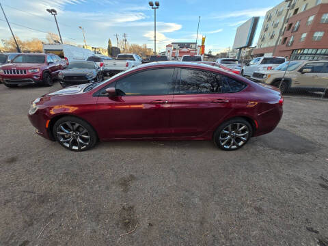 2015 Chrysler 200 S