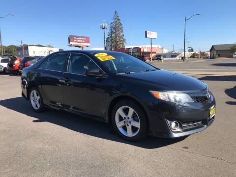 2013 Toyota Camry for sale at Sinaloa Auto Sales in Salem OR