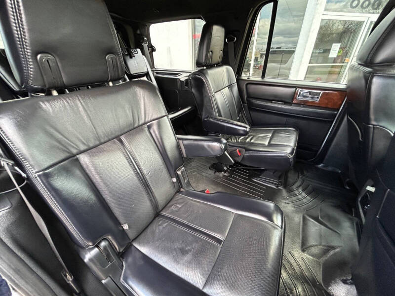 2017 Lincoln Navigator Select