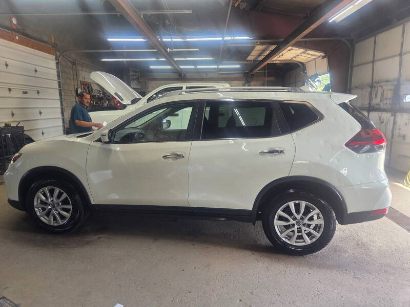 2020 Nissan Rogue SV