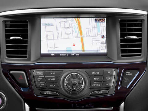 2016 Nissan Pathfinder SL