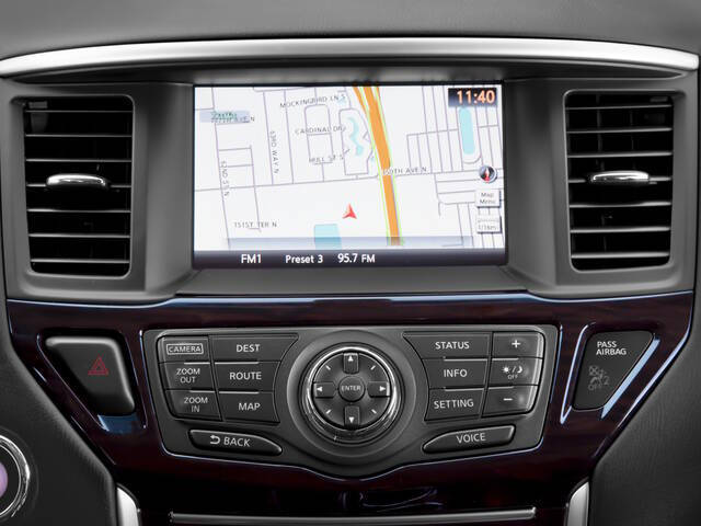 2016 Nissan Pathfinder SL