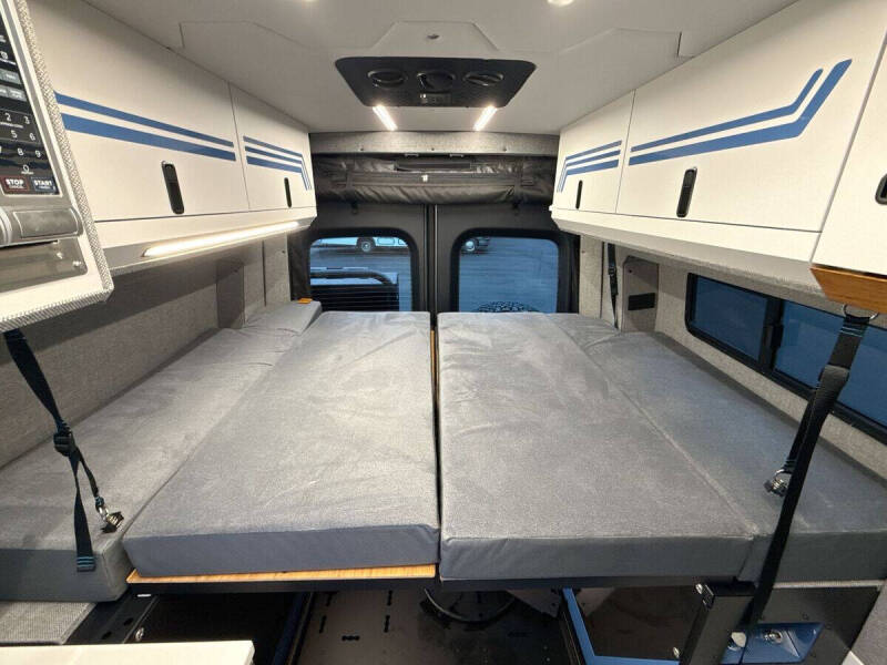 2024 Mercedes-Benz Sprinter