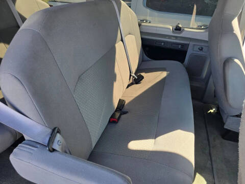 2013 Ford E-Series E-350 SD XLT