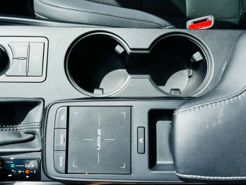 2024 Lexus IS 350 F SPORT Design