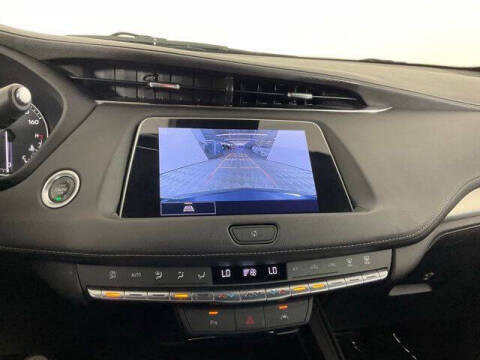2023 Cadillac XT4 Premium Luxury