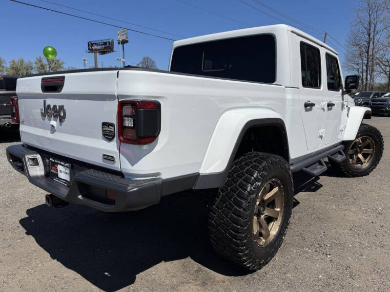 2023 Jeep Gladiator Overland