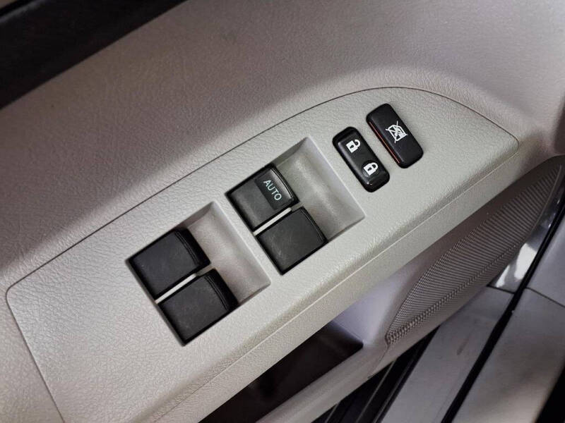 2013 Toyota Highlander SE