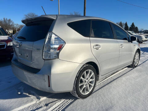 2012 Toyota Prius v Five