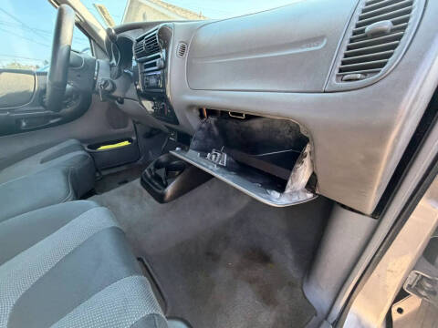 2004 Mazda B-Series B3000 SE