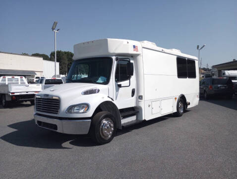 2014 Freightliner M2 106