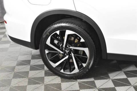 2024 Mitsubishi Outlander PHEV SE