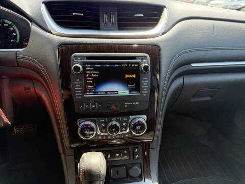 2017 Chevrolet Traverse LT