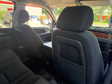 2012 Chevrolet Avalanche LS