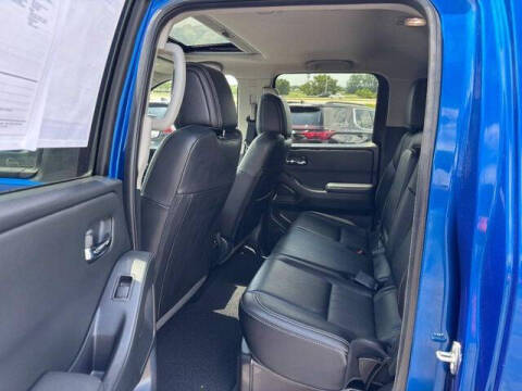 2024 Nissan Frontier SL