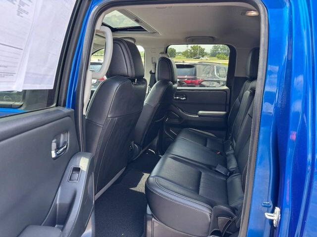 2024 Nissan Frontier SL