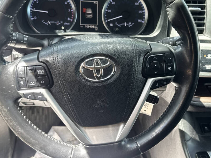 2017 Toyota Highlander LE Plus