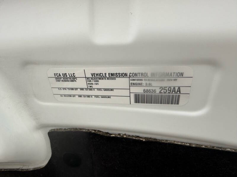 2024 Chrysler Pacifica Touring L