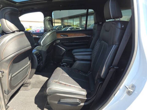 2022 Jeep Grand Cherokee L Summit