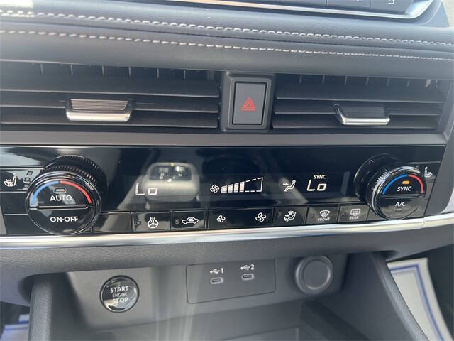 2025 Nissan Rogue SV