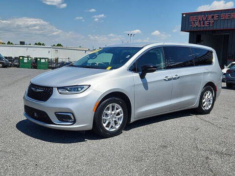 2024 Chrysler Pacifica Touring L