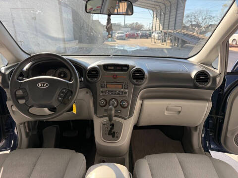 2007 Kia Rondo